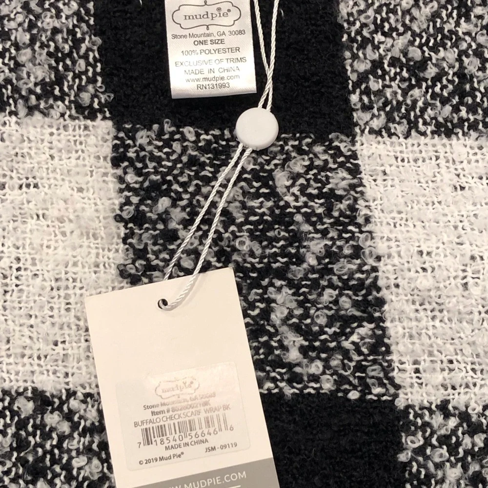 🆕 Mud Pie Black and White Buffalo Check Scarf/Wrap, OS